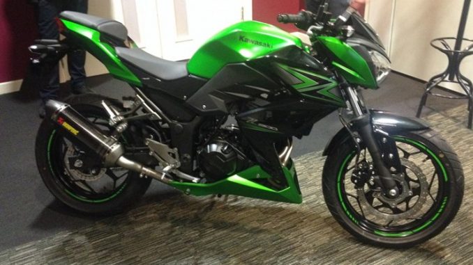 KAWASAKİ Z300 KAWASAKİ Z300